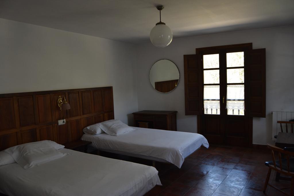 La Casa Del Reloj Guest House Molinaseca Bagian luar foto